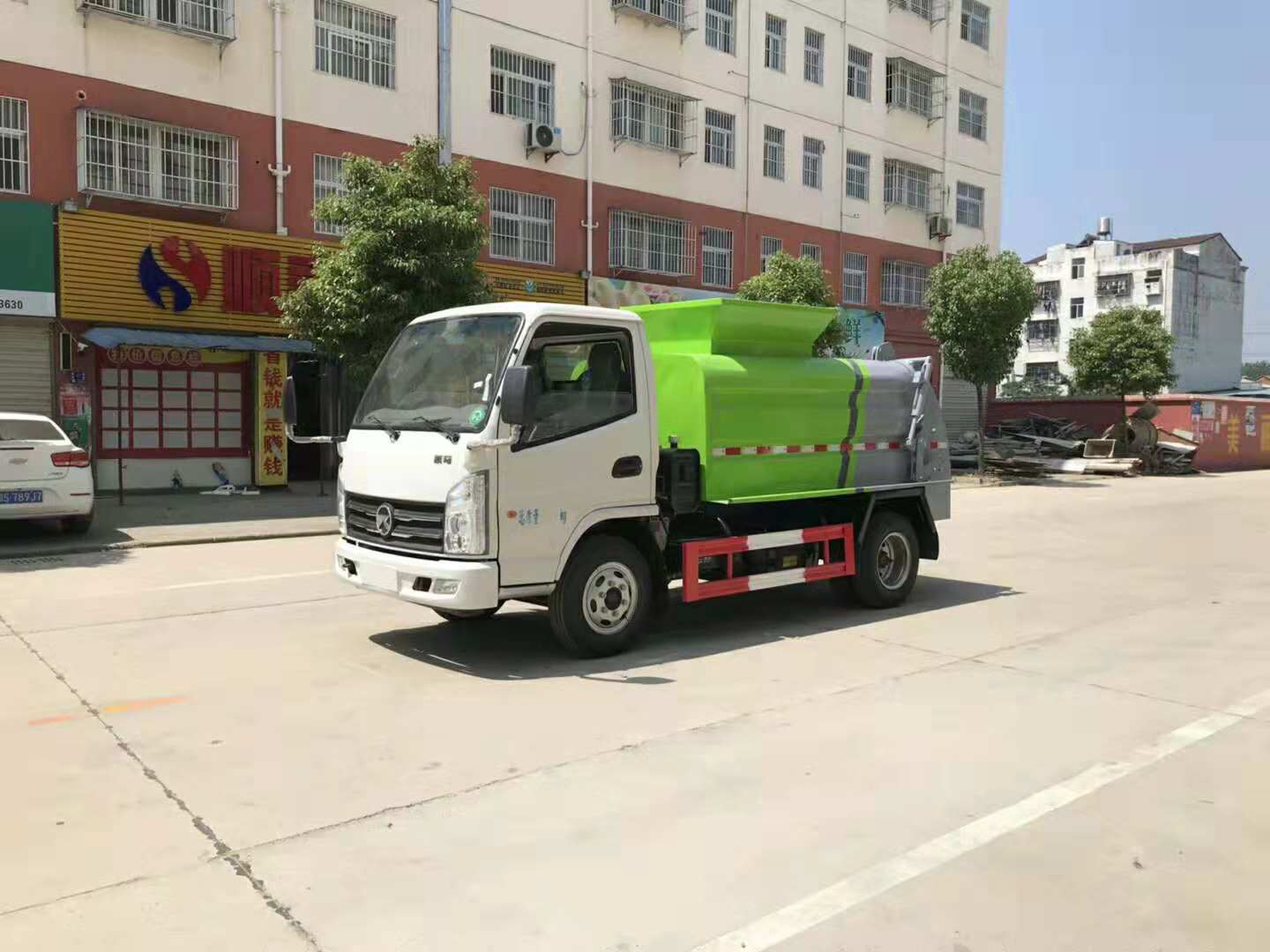 3方挂桶垃圾车，凯马蓝牌挂桶垃圾车示例图6