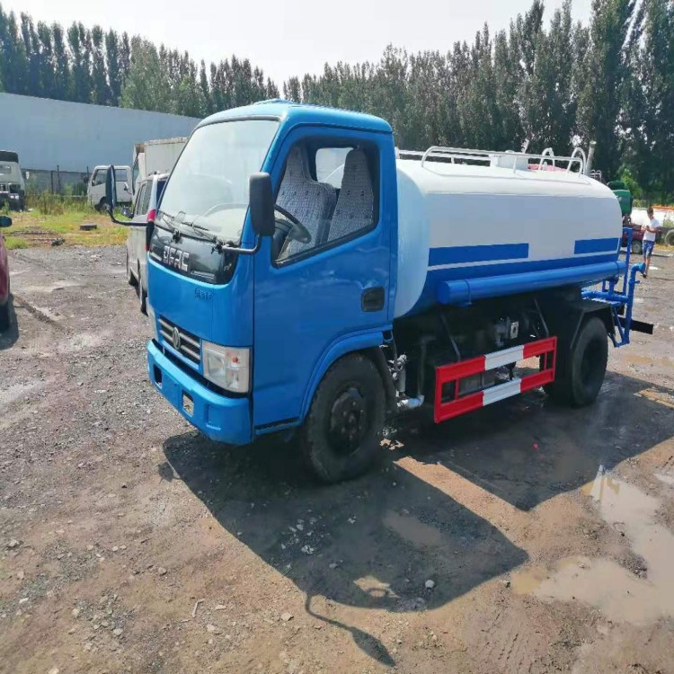 小型洒水车报价 ,洒水车介绍,求购洒水车